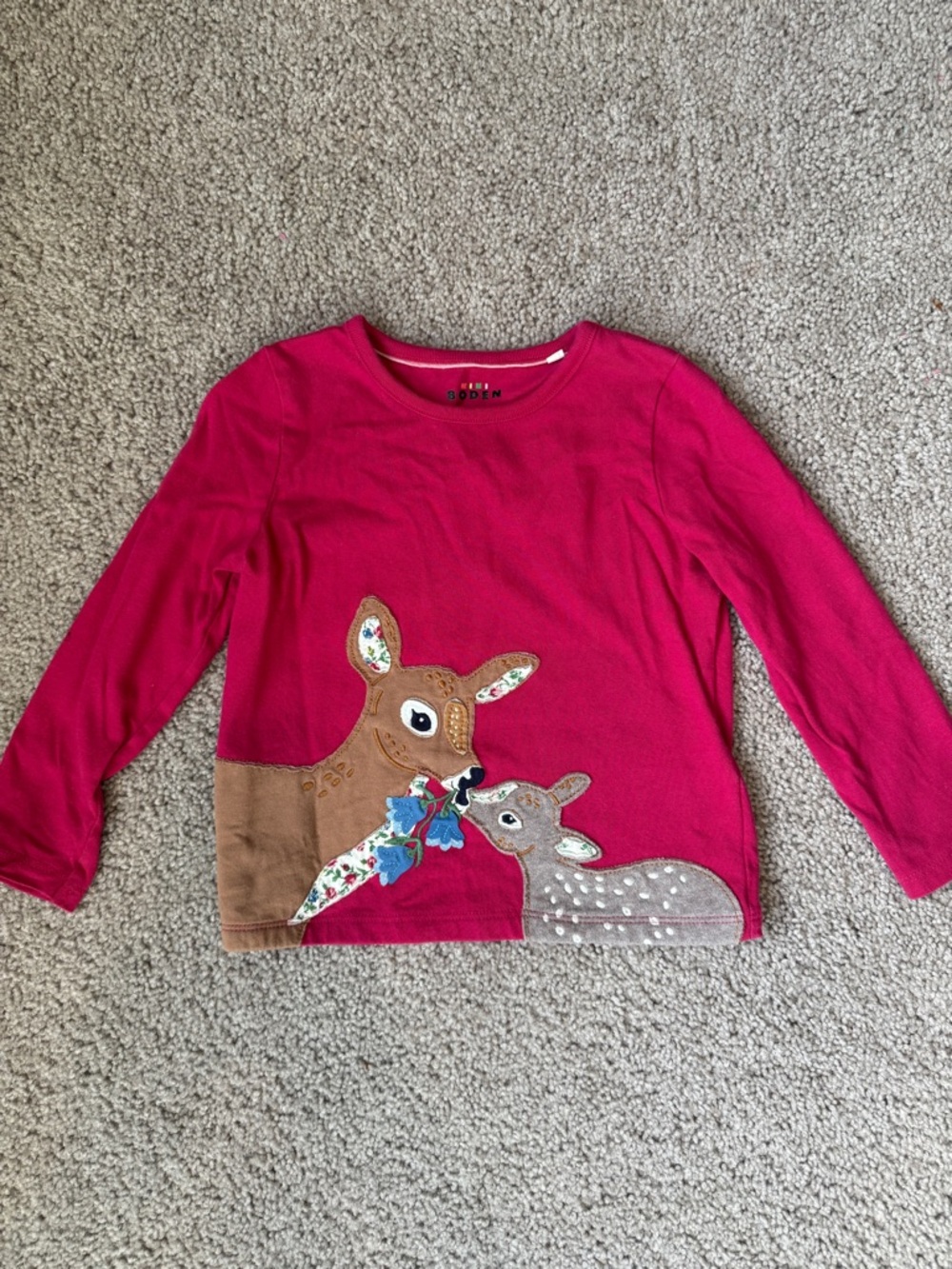 Mini Boden Set of 3 Long-Sleeve appliqué Tees - Red, Pink, Navy - Picture 2 of 5